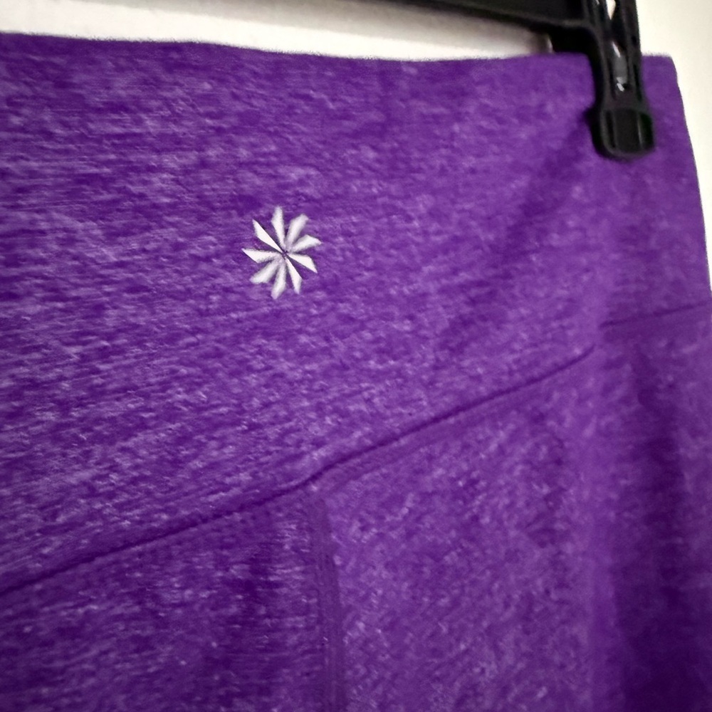 Athleta Deep Purple Women's cropped capri leggins size L - Picture 3 of 5